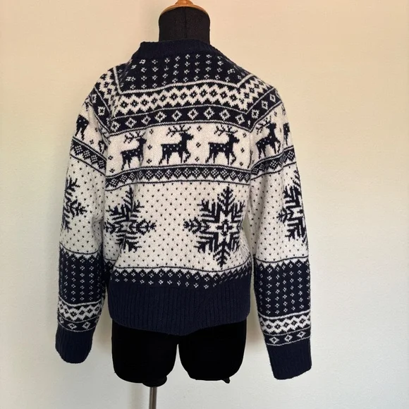 Old Navy Snowflake Reindeer Christmas Fair Isle Navy Cardigan - Picture 4 of 5